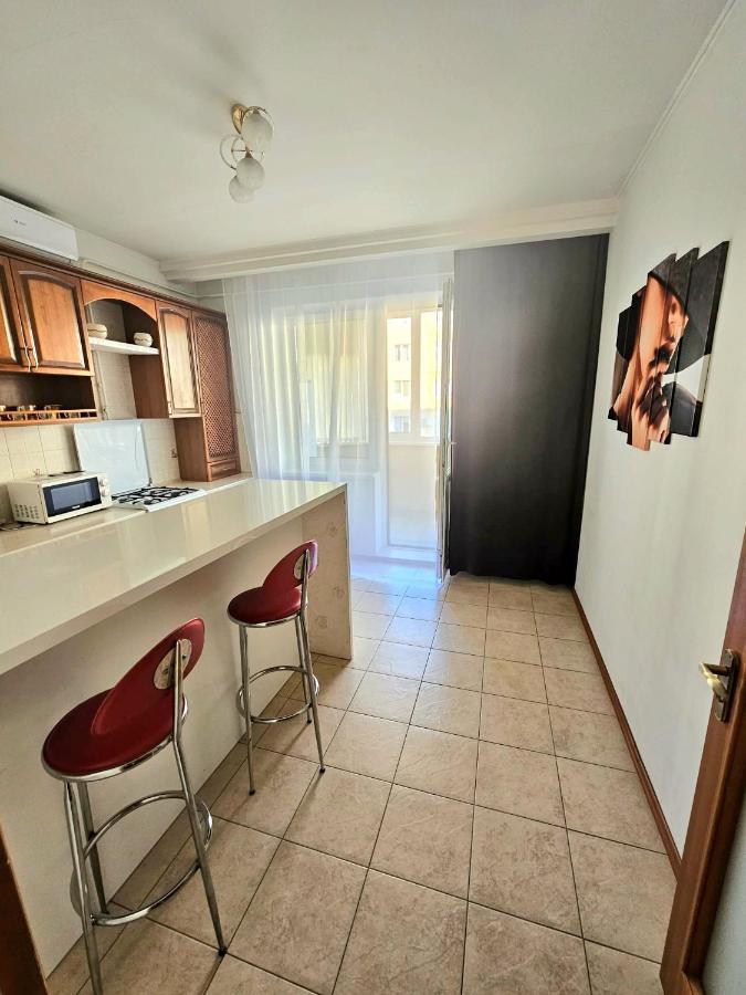 Апартаменти Negruzzi 2 Bedrooms Кишинів